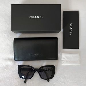 CHANEL CH5422B Logo Sunglasses
